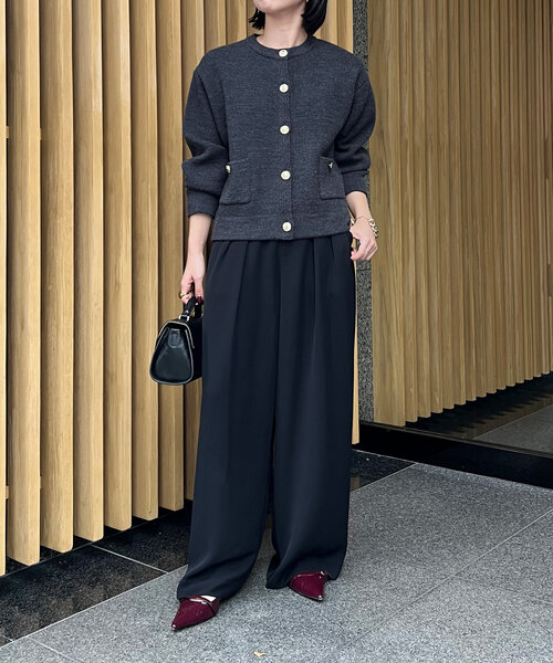 Jena espace merveilleux(ジェナ エスパスメルヴェイユ)の「メタルボタンカーディガン(カーディガン/ボレロ・レディース・アイボリー/チャコールグレー/ブルー・FREE)」の13枚目の写真