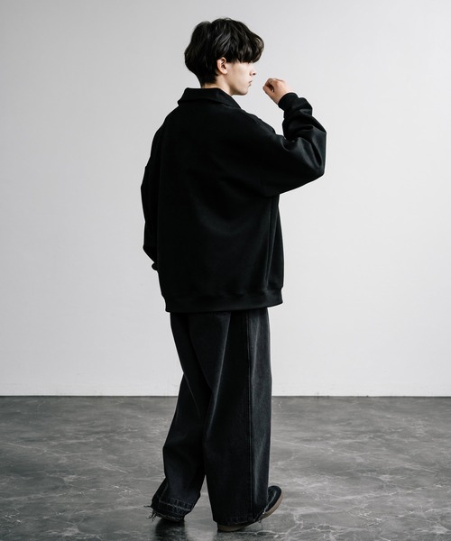 Rocky Monroe（ロッキーモンロー）の「オーバーサイズ カットスエードハーフジッププルオーバー（スウェット・メンズ・チャコール/ブラウン/ライトグレー/ブラック/グレイッシュベージュ・M/L/XL）」の9枚目の写真