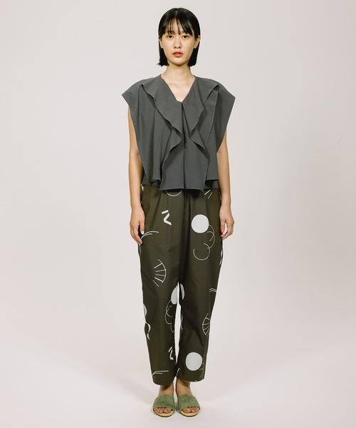 sneeuw（スニュウ）の「ピルエットパンツ（その他パンツ・レディース・グレー/チャコールグレー・1/3）」の4枚目の写真