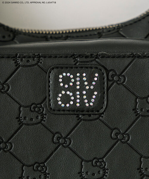 sanrio(サンリオ)の「HELLO KITTY モノグラムバッグ(ショルダーバッグ・レディース・ブラック/ホワイト/ピンク/サックスブルー・FREE)」の16枚目の写真