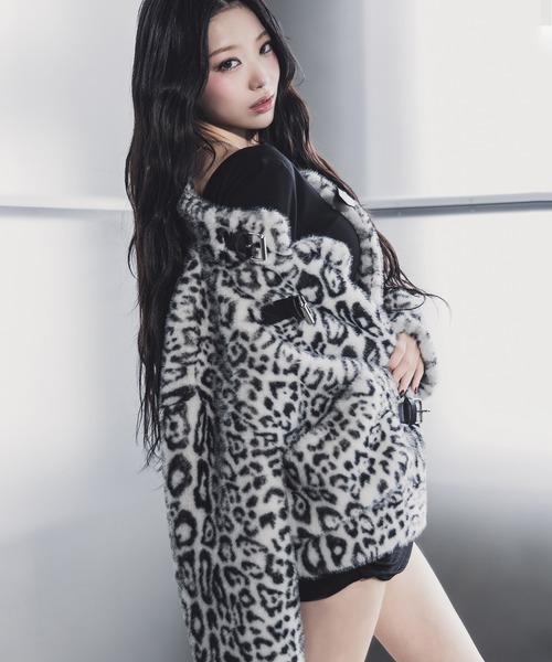 me+em select（ミームセレクト）の「【 大人気につき新色追加！／３color 】B-3 レオパードボリュームファーコート ／ B-3 leopard volume fur coat　エコファーコート（その他アウター・レディース・ブラウン/ホワイト/グレー・FREE）」の8枚目の写真