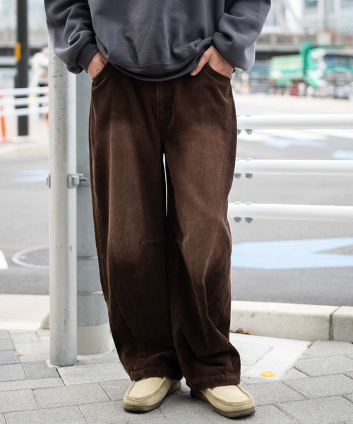WEGO（ウィゴー）の「WEGO/イージーバレルレッグコーデュロイパンツ（チノパンツ・メンズ・チャコール/ブラウン・LARGE/MEDIUM）」の11枚目の写真