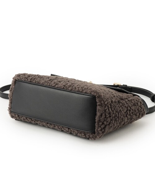 OPAQUE.CLIP（オペークドットクリップ）の「【2WAY】ボアトリミングスクエアデザインバッグ（ハンドバッグ・レディース・チャコールグレー/オフホワイト・00）」の9枚目の写真