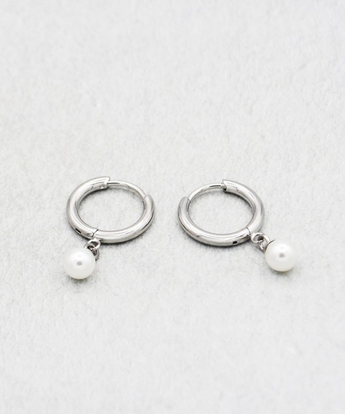 Diliraba（ディリラバ）の「【Diliraba】ステンレスフープ 揺れるパールピアスセット（ピアス（両耳用）・レディース・シルバー/ゴールド・FREE）」の6枚目の写真
