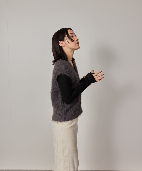 NERGY(ナージー)の「ジャギーニットベスト(ベスト・レディース・チャコールグレー/オフホワイト・FREE)」の10枚目の写真