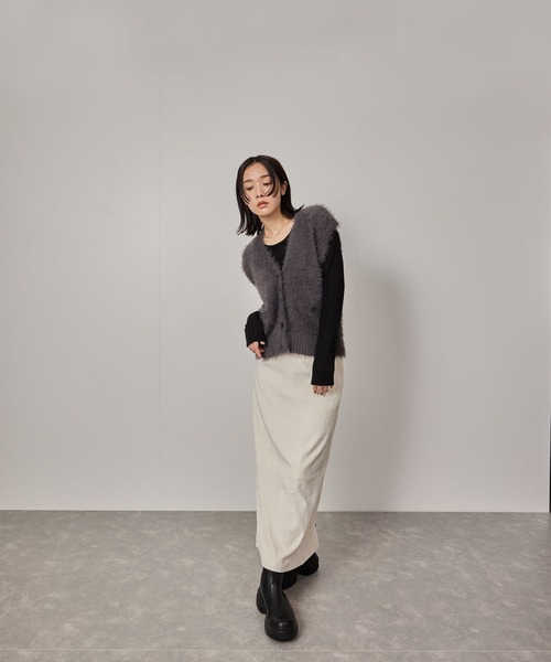 NERGY(ナージー)の「ジャギーニットベスト(ベスト・レディース・チャコールグレー/オフホワイト・FREE)」の3枚目の写真