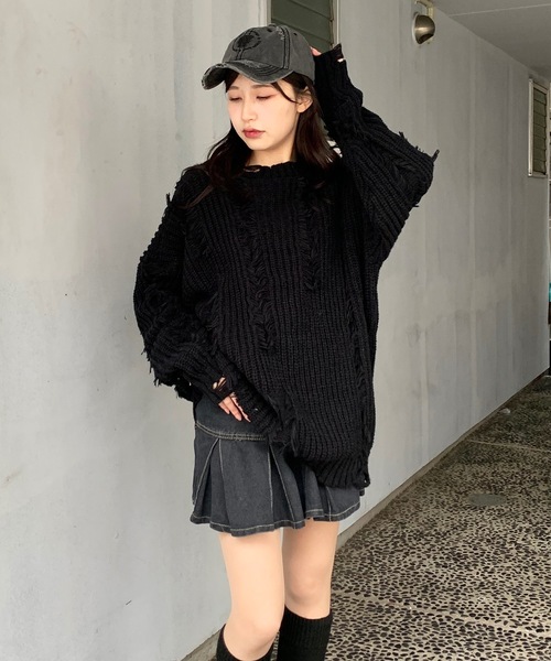lilful(リルフル)の「Y2K クラッシュ加工 ベーシックカラールーズニット(ニット/セーター・レディース・ブラック/グレー・M/L)」の10枚目の写真