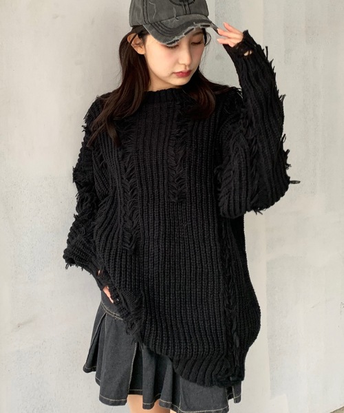 lilful(リルフル)の「Y2K クラッシュ加工 ベーシックカラールーズニット(ニット/セーター・レディース・ブラック/グレー・M/L)」の13枚目の写真