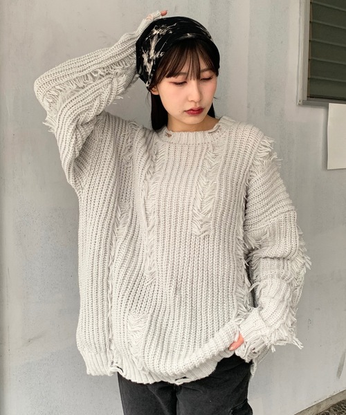 lilful(リルフル)の「Y2K クラッシュ加工 ベーシックカラールーズニット(ニット/セーター・レディース・ブラック/グレー・M/L)」の18枚目の写真