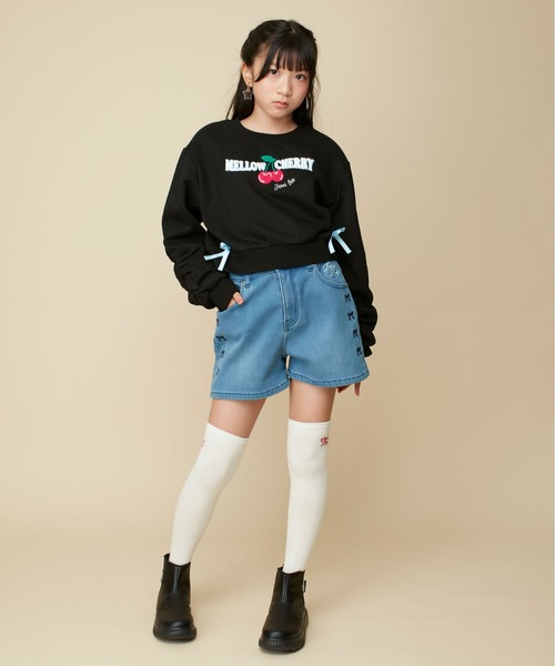 JENNI love（ジェニィラブ）の「【あったか】裏起毛チェリーサガラトレーナー（スウェット・キッズ・オフホワイト/ブラック/サックスブルー・130cm/140cm/150cm/160cm）」の7枚目の写真