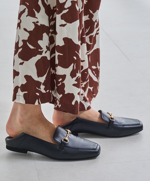 WA ORiental TRaffic（ダブルエーオリエンタルトラフィック）の「ビットモチーフバブーシュローファー/R-4010（ローファー・レディース・ブラック/ベージュ・34/35/36/37/38/39/40/41/42）」の20枚目の写真