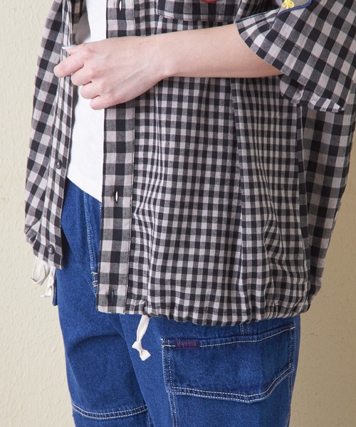CUBE SUGAR（キューブシュガー）の「ギンガムチェック組合せ裾ドロストシャツ（シャツ/ブラウス・レディース・カーキ/ブラック/ブルー・M）」の12枚目の写真