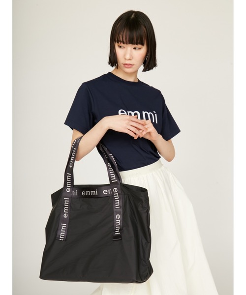 emmi（エミ）の「【ONLINE限定カラー】emmiロゴビッグトートバッグ（トートバッグ・レディース・シルバー/グレー/ブラック/ネイビー/レッド・FREE）」の12枚目の写真