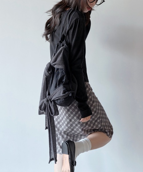 UNE MANSION(ユヌマンション)の「リボンタイストリングナイロンバックパック(バックパック/リュック・レディース・ブラック/アイボリー/カーキ・ONE SIZE)」の10枚目の写真