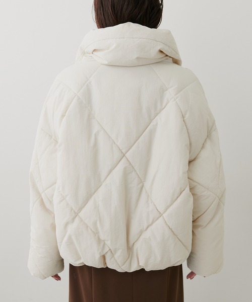 natural couture(ナチュラルクチュール)の「ビックダイヤキルトフェイクダウン(ダウンジャケット/コート・レディース・アイボリー・FREE)」の6枚目の写真