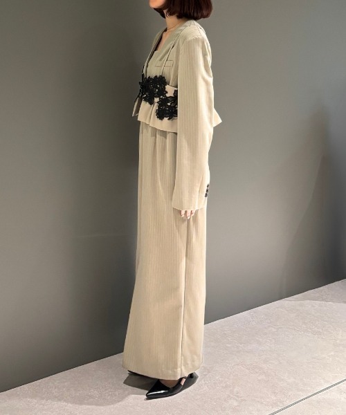 ANDRESD（アンドレスド）の「ピンストライプテーラードビスチェドレス / pinstripe tailored bustier dress（ドレス・レディース・ベージュ/ブラック/グレー・M/S/L）」の17枚目の写真