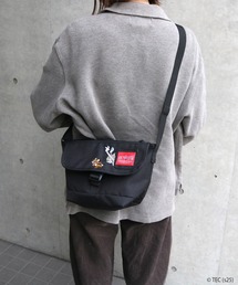 TOM&JERRY(gAhWF[)́yzgƃWF[@NYLON MESSENGER BAGiXXSj FLAP ZIPPER POCKET TOM AND JERRY 85TH(bZW[obO)