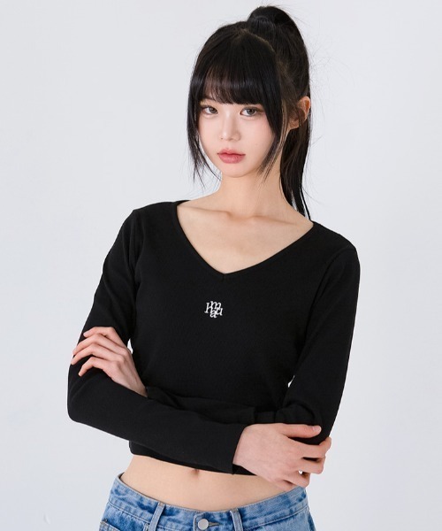 muahmuah(ムーアムーア)の「A'GEM/9 × .kom 『muah muah/ムーアムーア』 STITCH V NECK LONG SLEEVE T-SHIRT/ステッチ V ネック 長袖カットソー(Tシャツ/カットソー・レディース・アイボリー/ブラック/ベージュ/ピンク・FREE)」の9枚目の写真