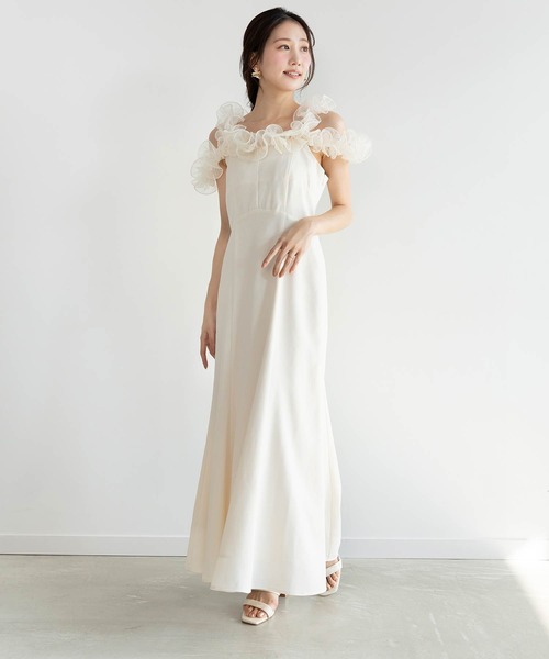 RANDA(ランダ)の「ショルダーフリルマーメイドワンピス(ワンピース・レディース・ブラック/アイボリー/イエロー・1/0)」の1枚目の写真