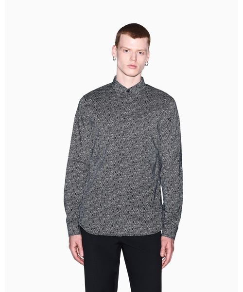 ARMANI EXCHANGE(アルマーニエクスチェンジ)の「【A|X アルマーニ エクスチェンジ】オールオーバーロゴ 長袖シャツ/SLIM(シャツ/ブラウス・メンズ・ホワイト系2/ブラック系1/ブラック/オフホワイト/ブラック系/ホワイト系・X-LARGE/LARGE/MEDIUM/SMALL/X-SMALL/XX-LARGE)」の1枚目の写真