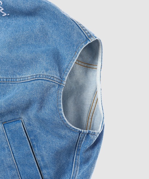 MARNI(マルニ)の「FLOWER PACTHED DENIM / コクーンジャケット(デニムジャケット・レディース・ブルー・38(M))」の5枚目の写真