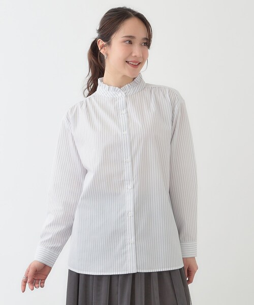 SHOO・LA・RUE（シューラルー）の「すっきり好印象 フリルスタンドブラウス（シャツ/ブラウス・レディース・ホワイト/ライトブルー/ホワイト系5・01/02/03/04）」の12枚目の写真