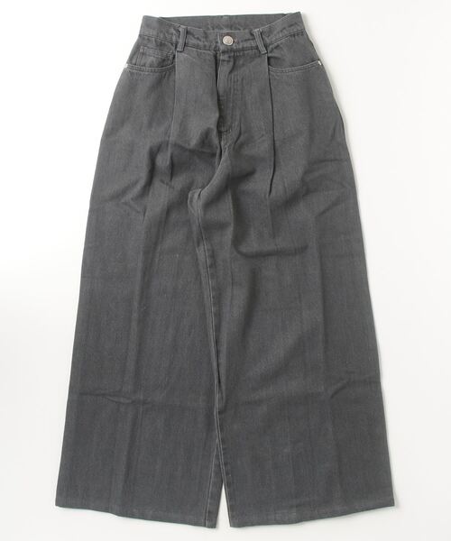 Perfect Suit FActory（パーフェクトスーツファクトリー）の「タックワイドデニム（その他パンツ・レディース・ブルー/ライトグレー/ブルー系その他・S/M/L）」の2枚目の写真