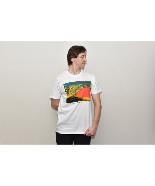 JIN plus(ジンプラス)の「赤富士 JIN+ ホワイトTシャツ(Tシャツ/カットソー・メンズ・ホワイト系その他2/ホワイト系その他/ホワイト系その他3/ホワイト系4・MEDIUM/SMALL/LARGE/X-LARGE)」の7枚目の写真