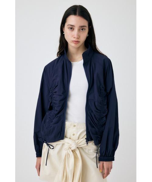 MOUSSY(マウジー)の「RIBBON GATHER NYLON ジャケット(ナイロンジャケット・レディース・ライトブラック/ダークネイビー/ライトグレー・FREE)」の3枚目の写真