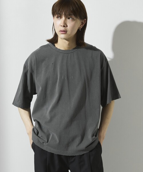 Firsthand(ファーストハンド)の「Firsthand/ファーストハンド 7.3オンス ダメージ加工 フロントロゴプリント ショートスリーブTシャツ / オーバーサイズ クルーネック 半袖Tシャツ(Tシャツ/カットソー・メンズ・ホワイト/グレー/ブラック・L/M)」の1枚目の写真