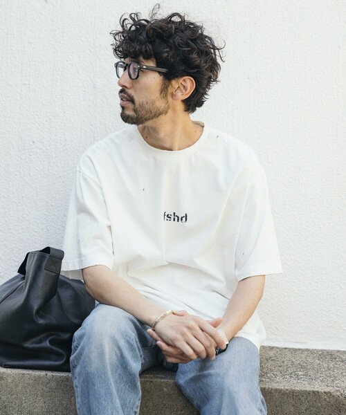 Firsthand(ファーストハンド)の「Firsthand/ファーストハンド 7.3オンス ダメージ加工 フロントロゴプリント ショートスリーブTシャツ / オーバーサイズ クルーネック 半袖Tシャツ(Tシャツ/カットソー・メンズ・ホワイト/グレー/ブラック・L/M)」の4枚目の写真