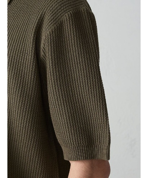 Perfect Suit FActory（パーフェクトスーツファクトリー）の「TRANS CONTINENTS　スキッパーニットBIZポロシャツ　ブラック/グリーン/ネイビー（ポロシャツ・メンズ・ブラック/ネイビー/グリーン・LL/M/L）」の12枚目の写真