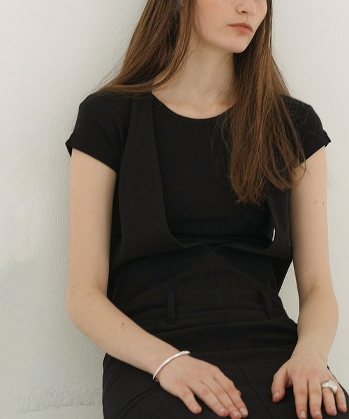 CLANE（クラネ）の「SOFT SHEER COMPACT TOPS（Tシャツ/カットソー・レディース・ブラック/ホワイト/ブラウン/ベージュ・1/2）」の22枚目の写真