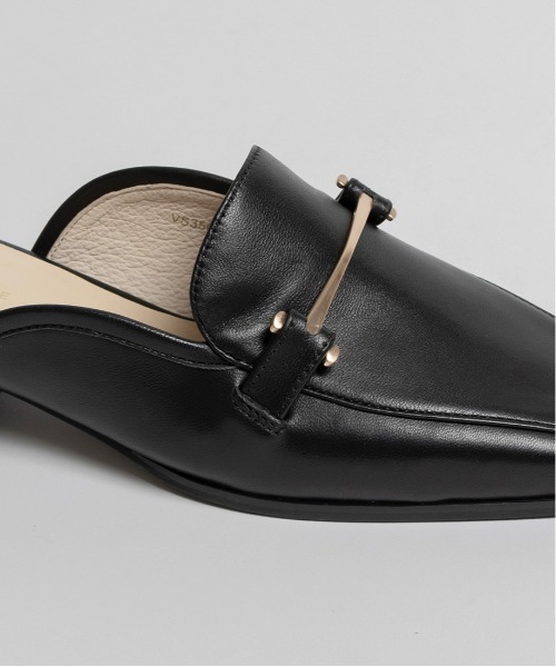 RANDA(ランダ)の「レザーローファーミュール(ローファー・レディース・グレイッシュベージュ/ブラック・S/M/L/LL)」の13枚目の写真