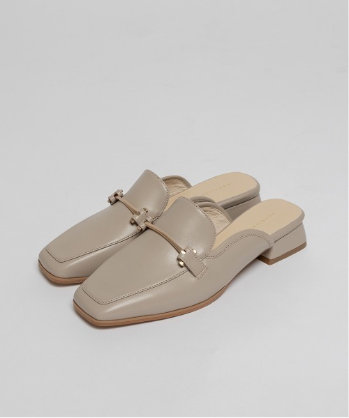 RANDA(ランダ)の「レザーローファーミュール(ローファー・レディース・グレイッシュベージュ/ブラック・S/M/L/LL)」の4枚目の写真