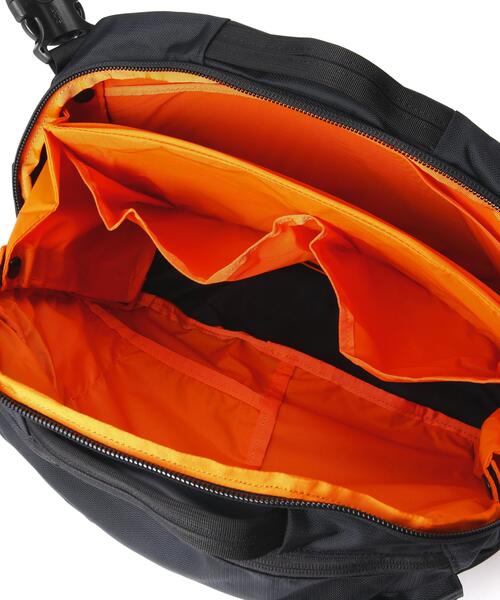 MYSTERY RANCH(ミステリーランチ)の「MYSTERY RANCH/ミステリーランチ DISTRICT PRO ディストリクトプロ(ショルダーバッグ・メンズ・ブラック・FREE)」の22枚目の写真