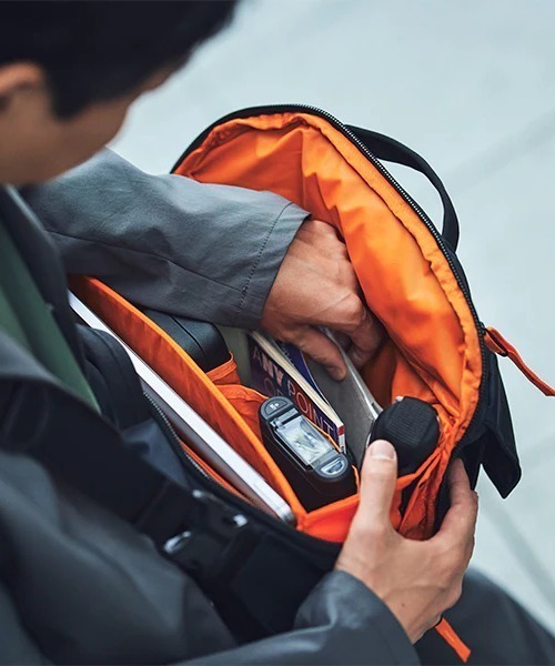 MYSTERY RANCH(ミステリーランチ)の「MYSTERY RANCH/ミステリーランチ DISTRICT PRO ディストリクトプロ(ショルダーバッグ・メンズ・ブラック・FREE)」の3枚目の写真