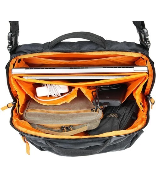 MYSTERY RANCH(ミステリーランチ)の「MYSTERY RANCH/ミステリーランチ DISTRICT PRO ディストリクトプロ(ショルダーバッグ・メンズ・ブラック・FREE)」の10枚目の写真