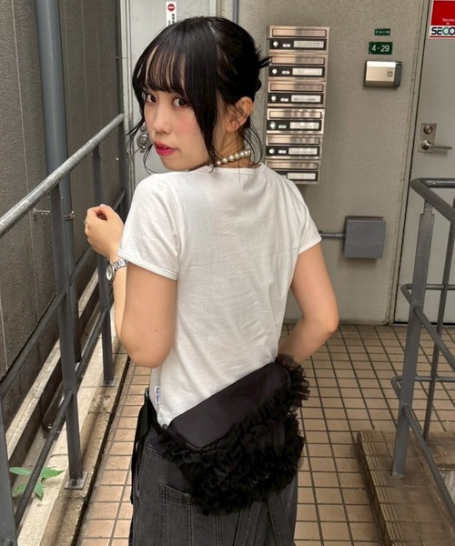 Candy Stripper（キャンディストリッパー）の「OVERLAPPED FRILL WAIST バッグ（ボディバッグ/ウエストポーチ・レディース・ブラック/レッド・FREE）」の3枚目の写真