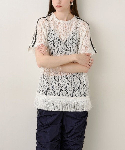 VIOLETTA(ヴィオレッタ)の「フリンジヘム総レースシアーTシャツ(Tシャツ/カットソー・レディース・ホワイト/レッド・FREE)」の9枚目の写真