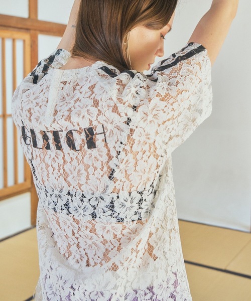 VIOLETTA(ヴィオレッタ)の「フリンジヘム総レースシアーTシャツ(Tシャツ/カットソー・レディース・ホワイト/レッド・FREE)」の3枚目の写真