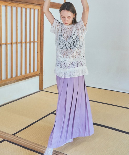 VIOLETTA(ヴィオレッタ)の「フリンジヘム総レースシアーTシャツ(Tシャツ/カットソー・レディース・ホワイト/レッド・FREE)」の5枚目の写真