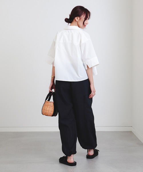 B:MING by BEAMS（ビーミングバイビームス）の「半袖 クロップド シャツ（S～M）（シャツ/ブラウス・レディース・ホワイト/その他/ネイビー・MEDIUM/SMALL）」の5枚目の写真