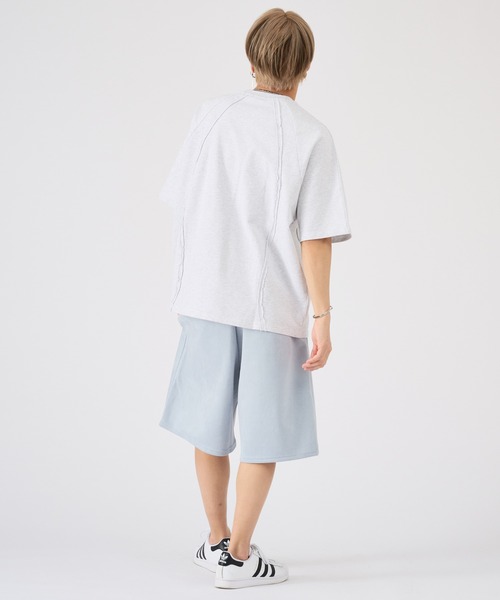 RE730(アールイーセブンサーティー)の「スポーツストリートのTシャツ(Tシャツ/カットソー・メンズ・ブラック/オフホワイト/ブラック×ホワイト・MEDIUM/LARGE)」の15枚目の写真