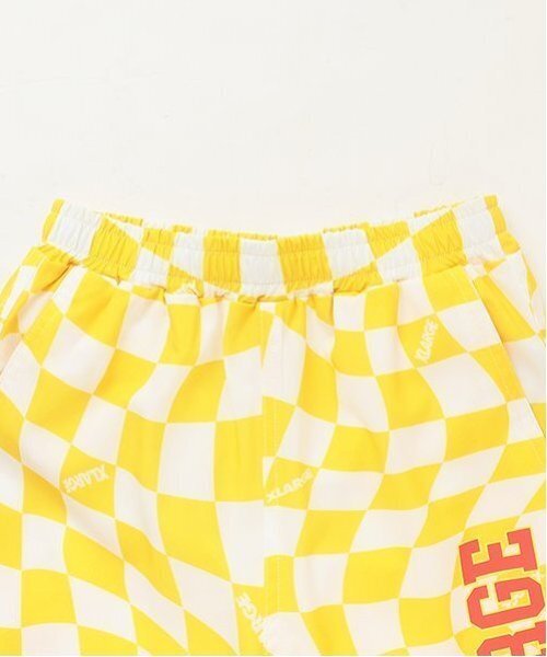 XLARGE KIDS（エクストララージキッズ）の「【SWIM】歪みチェッカートランクス水着（水着・キッズ・ブラック/イエロー・90cm/100cm/110cm/120cm/130cm/140cm）」の4枚目の写真