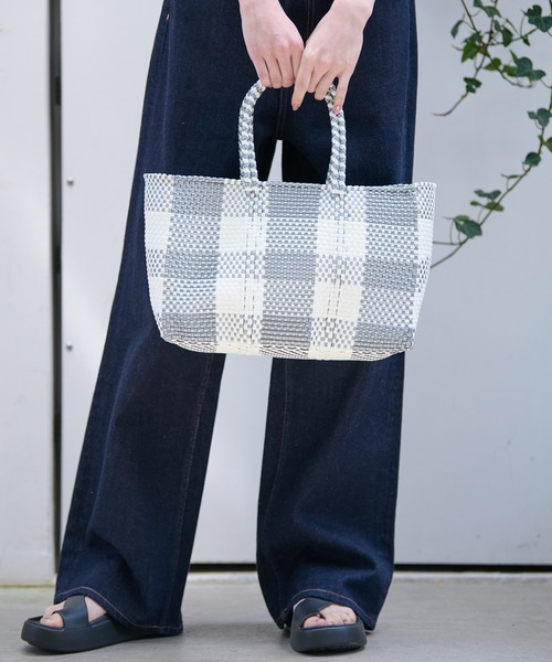 Moon Bird（ムーンバード）の「【MOON BIRD/ムーンバード】手編みのメルカドバッグ/TANPIN/横長/手編み（かごバッグ・レディース・ライトブラウン/ブラック系その他/シルバー/ブルー系その他/ストライプ/ホワイト/ブラック系その他2/ブラック系その他3・フリー）」の7枚目の写真