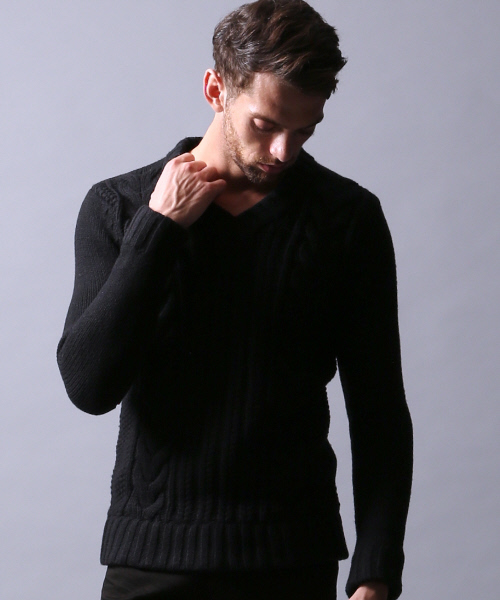 5351 POUR LES HOMMES（ゴーサンゴーイチプールオム）の「ラムウールVネックニット（ニット/セーター・メンズ・グレー/ブラック/ホワイト/ボルドー/ブラック×ホワイト・1/2/3）」の3枚目の写真