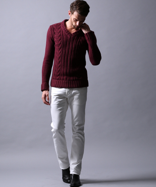 5351 POUR LES HOMMES（ゴーサンゴーイチプールオム）の「ラムウールVネックニット（ニット/セーター・メンズ・グレー/ブラック/ホワイト/ボルドー/ブラック×ホワイト・1/2/3）」の11枚目の写真