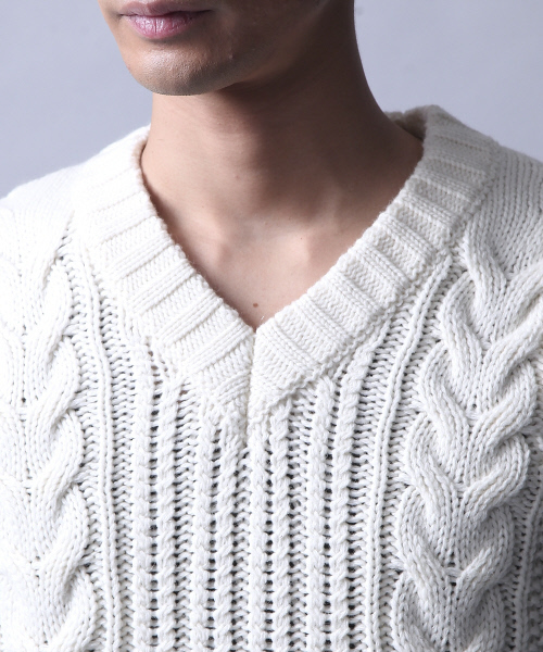 5351 POUR LES HOMMES（ゴーサンゴーイチプールオム）の「ラムウールVネックニット（ニット/セーター・メンズ・グレー/ブラック/ホワイト/ボルドー/ブラック×ホワイト・1/2/3）」の16枚目の写真