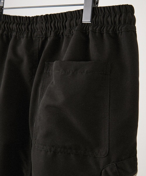 Alfred Alex（アルフレッドアレックス）の「【Alfred Alex】ルーズシルエットZIPポケットワイドカーゴパンツ（その他パンツ・メンズ・チャコール/ブラック・S/M/L）」の6枚目の写真